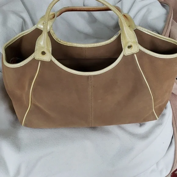 Lilly Pulitzer purse suede - Picture 3 of 9